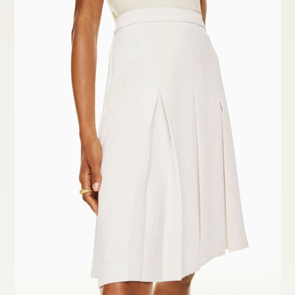 Elegant Cream Pleated Skirt